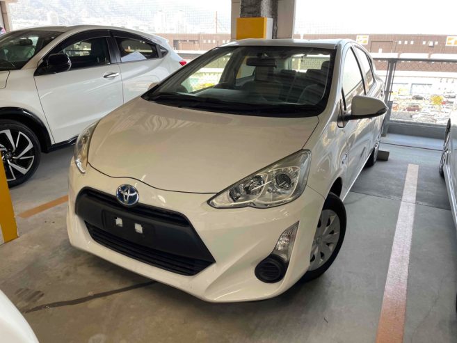 2015 Toyota Aqua L Hatchback Automatic