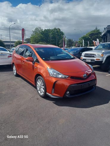 2017 Toyota Prius ALPHA Station Wagon Automatic