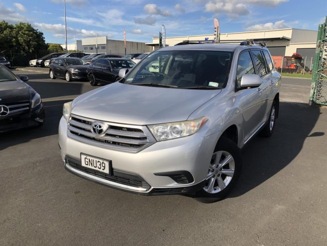 2012 Toyota Highlander 3.5P 4WD 7 Seats