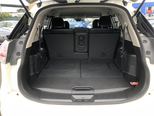 2015 Nissan X-Trail 20X, 7 Seats