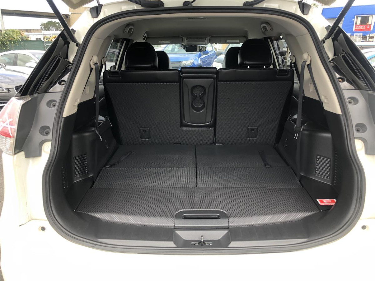 2015 Nissan X-Trail 20X, 7 Seats