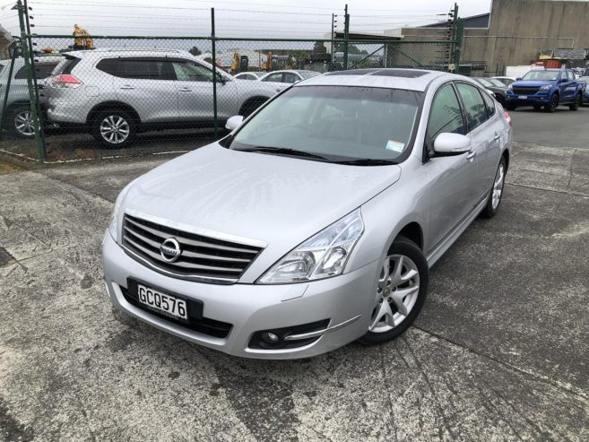 2011 Nissan Maxima 350L, Sunroof