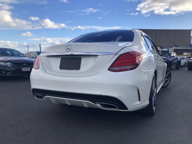 2014 Mercedes-Benz C200 AVANTGARDE AMG LINE