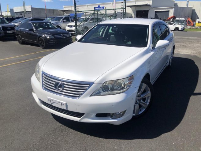 2009 Lexus LS460 V8