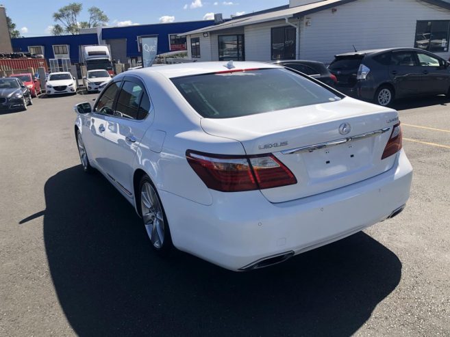 2009 Lexus LS460 V8