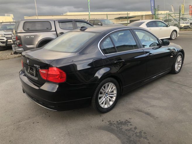 2009 BMW 325i