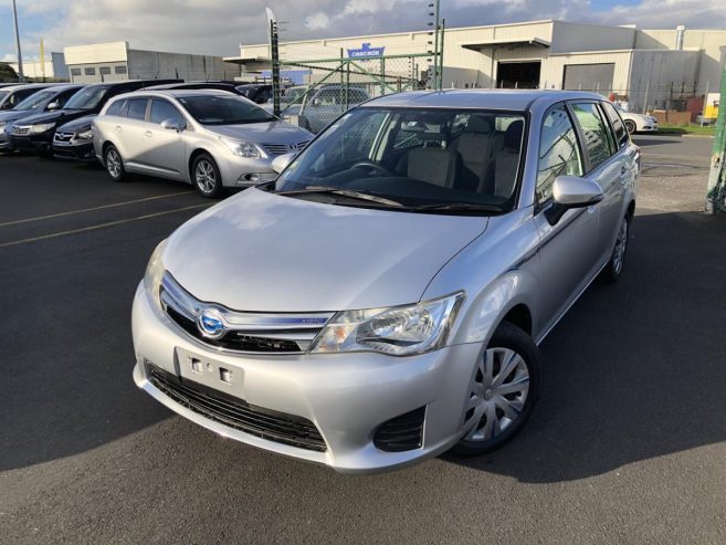 2013 Toyota Corolla Fielder G Hybrid