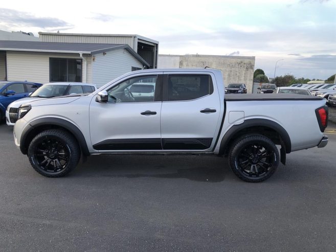 2020 Nissan Navara RX 2.3D, 2WD,AUTO