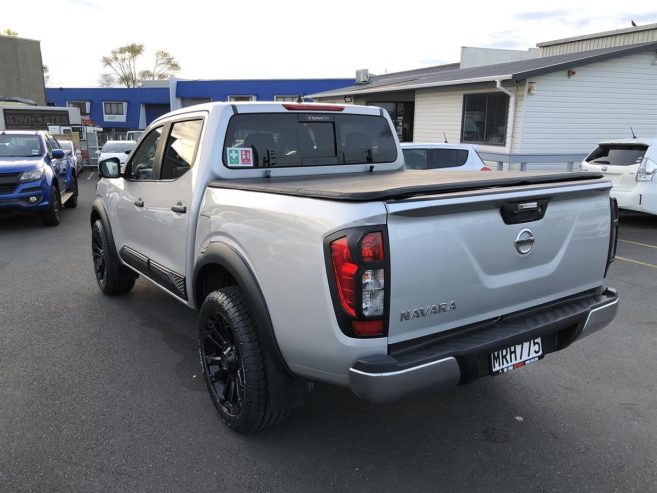 2020 Nissan Navara RX 2.3D, 2WD,AUTO