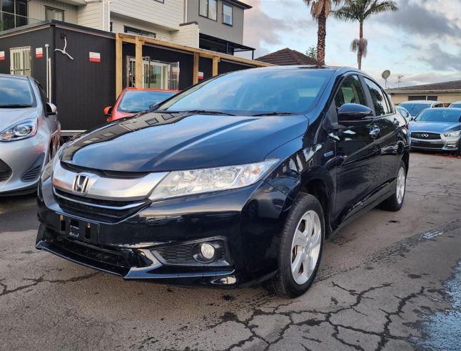 2015 Honda Grace Sedan Automatic