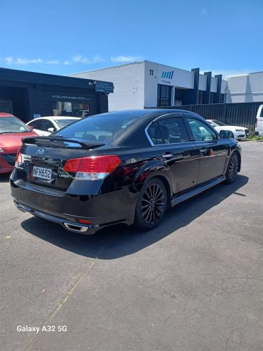 2011 Subaru Legacy Sedan Automatic