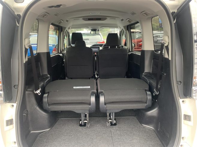 2016 Toyota Voxy Station Wagon Automatic