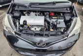 2014 Toyota Vitz push start button, Heating seats Hatchback Automatic