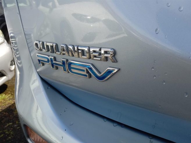 2013 Mitsubishi Outlander PHEV G-Navigation RV/SUV Automatic