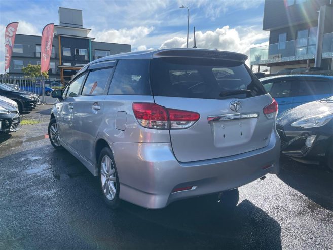 2012 Toyota Wish **7 Seater Station Wagon Automatic