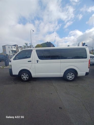 2009 Toyota Hiace Long Wheel Base Van Automatic