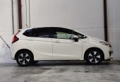 2017 Honda Fit HYBRID F PACKAGE/PUSH START/REVERSE CAMERA Hatchback Automatic