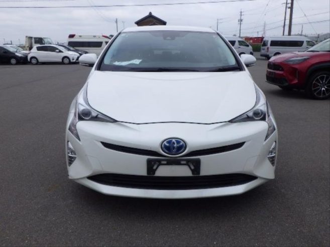 2018 Toyota Prius S TOURING SELECTION Hatchback Automatic