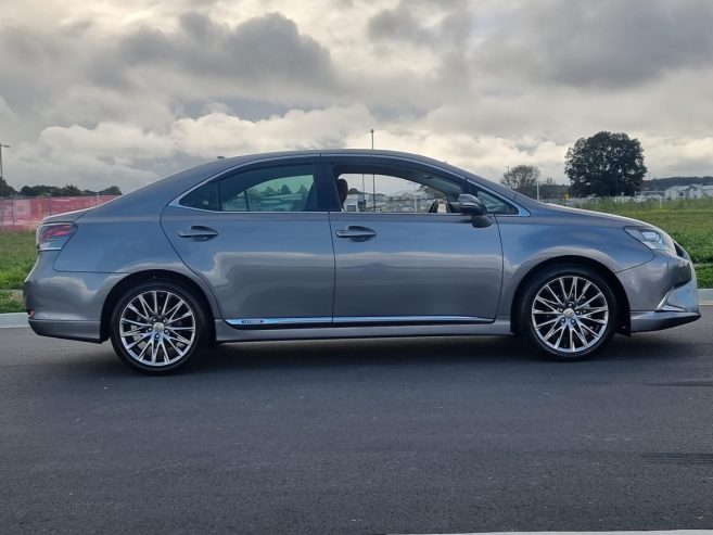 2013 Lexus HS250H Hybrid *Cruise Control, Steering Control* Leather Seats* Alloys, Key-less, push start, leather interior