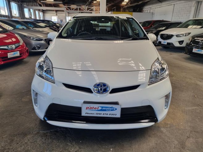 2015 Toyota Prius L / PUSH START Sedan Automatic