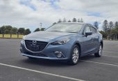 2014 Mazda Axela S Hybrid*Reverse Camera*Cruise Control*Skyactiv** Push start, Key-less, Black Interior*