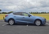 2014 Mazda Axela S Hybrid*Reverse Camera*Cruise Control*Skyactiv** Push start, Key-less, Black Interior*