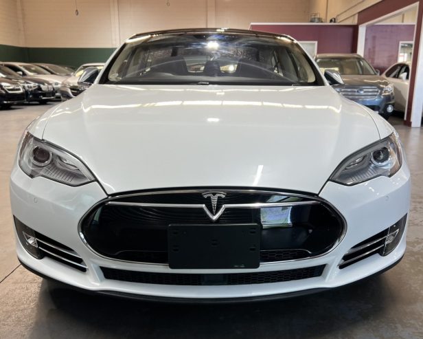 2015 Tesla Model S ** ModelS P85 ** Electric Rear Gate ** Auto Pilot ** ** ON SPECIAL ** JUST ARRIVED