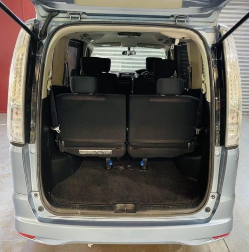 2013 Nissan Serena Hybrid Special Offer