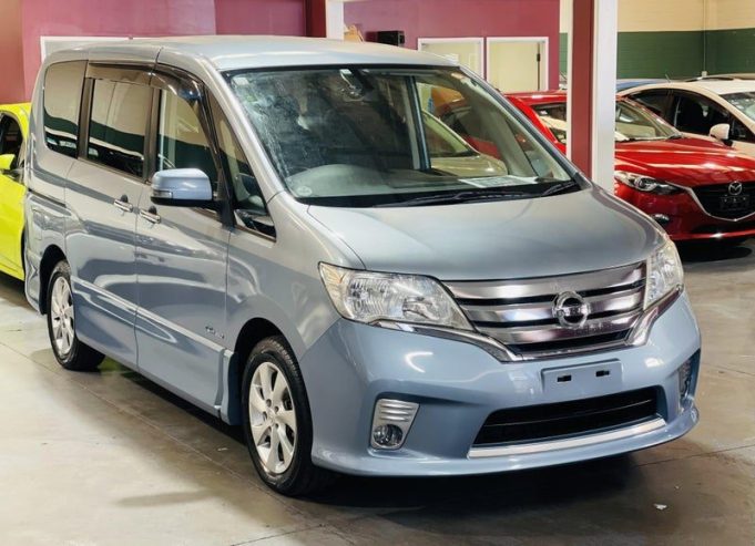 2013 Nissan Serena Hybrid Special Offer