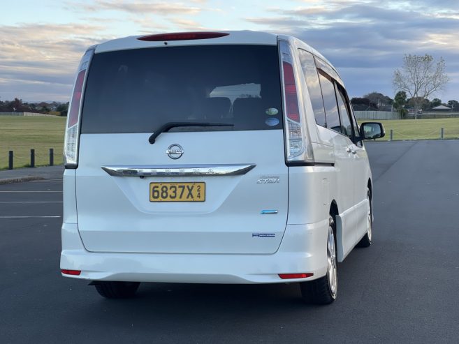 2012 Nissan Serena Highway Star, V- Selection, Power-slide Doors, Alloys* Key-Less, Reversing Camera, Cruise control*