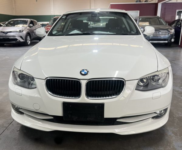 2012 BMW 320i ** PUSH START ** ALLOYS ** REVERSE CAMERA ** PARKING SENSORS ** ** ON SPECIAL ** JUST ARRIVED