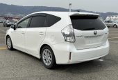 2012 Toyota Prius ALPHA Hybrid**Cruise control/Rear spoiler/Steering contrl**