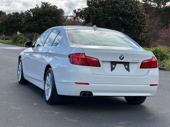 2013 BMW 523i i-Drive Low Kilometers Twin Power Turbo ALLOYS **