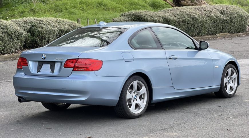 2012 BMW 320i ** PUSH START ** COUPE ** ALLOYS ** REVERSE CAMERA ** ** ON SPECIAL ** JUST ARRIVED