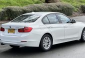 2013 BMW 320i ** PUSH START ** PARKING SENSORS ** ALLOYS ** REVERSE CAMERA ** ** ON SPECIAL ** JUST ARRIVED