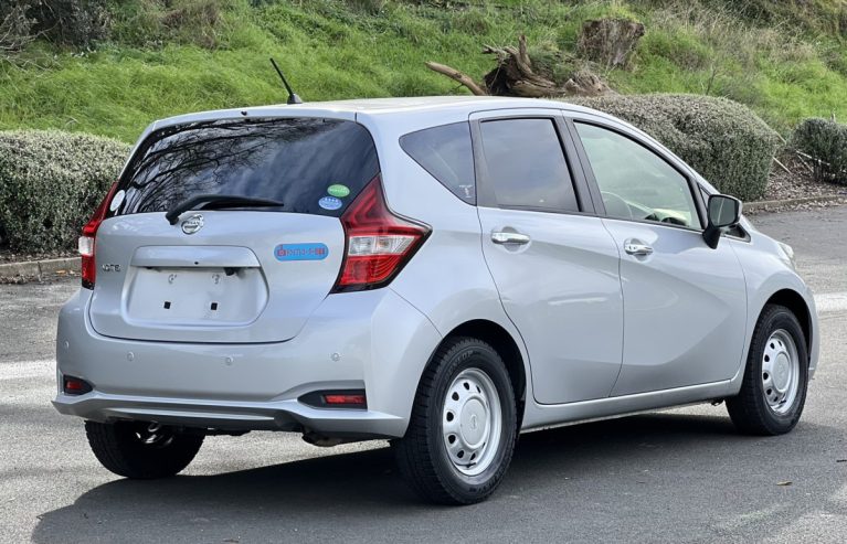 2018 Nissan Note ** PUSH START ** REVERSE CAMERA *LANE KEEPING ASSIST SYSTEM ** ** ON SPECIAL ** JUST ARRIVED