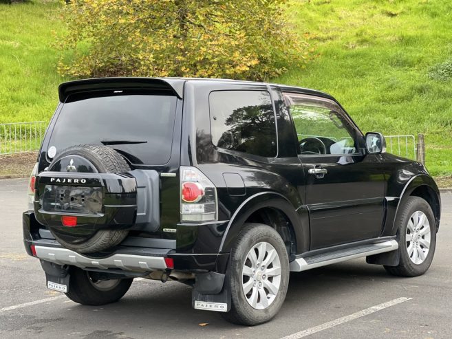 2011 Mitsubishi Pajero ** SUNROOF ** 4WD ** CRUISE CONTROL ** HEATED SEATS ** ** ON SPECIAL ** JUST ARRIVED