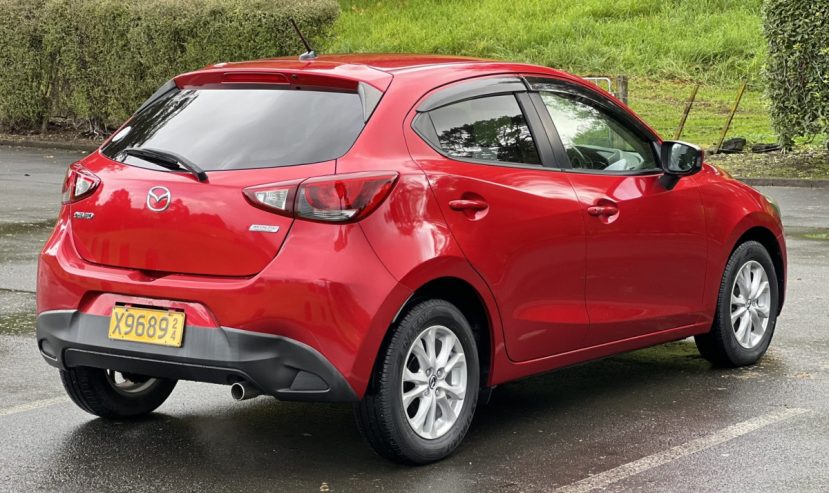 2014 Mazda Demio ** BEIGE LEATHER SEATS ** ALLOYS ** REVERSE CAMERA **SKYACTIV **JUST ARRIVED** ON SPECIAL ** LOW WEEKLY PAYMENTS