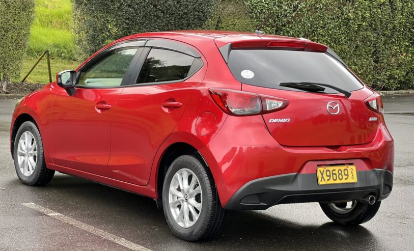 2014 Mazda Demio ** BEIGE LEATHER SEATS ** ALLOYS ** REVERSE CAMERA **SKYACTIV **JUST ARRIVED** ON SPECIAL ** LOW WEEKLY PAYMENTS