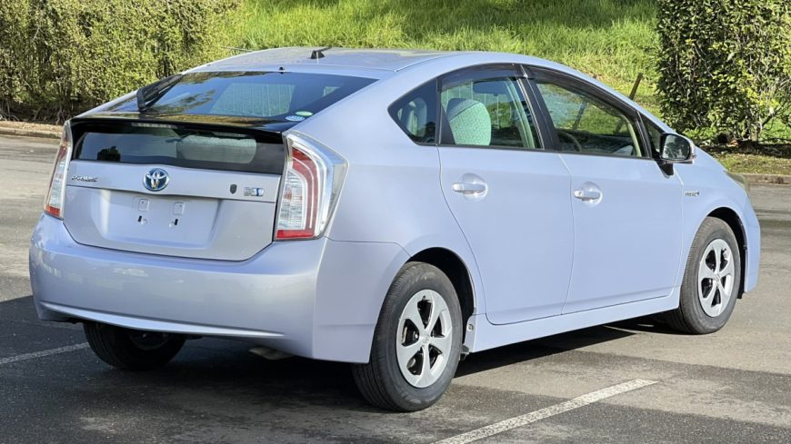 2012 Toyota Prius ** PUSH START ** ALLOYS ** HYBRID ** FOG LIGHTS ** ** JUST ARRIVED ** ON SPECIAL ** KEYLESS ENTRY **