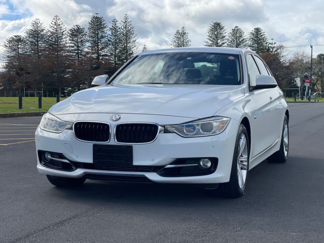 2012 BMW 320i Sport Edition, Key-Less, Parking Sensors Reversing Camera, Twin Power Turbo*