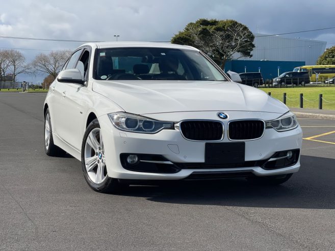 2012 BMW 320i Sport Edition, Key-Less, Parking Sensors Reversing Camera, Twin Power Turbo*