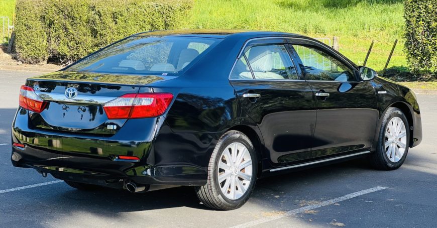 2012 Toyota Camry ** PUSH START ** HYBRID ** ALLOYS ** REVERSE CAMERA ** ** JUST ARRIVED ** ON SPECIAL ** Alloys** Low Km’s