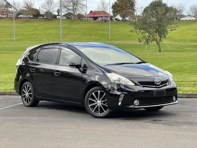 2012 Toyota Prius ** ALPHA 7 SEATER ** HYBRID ** ALLOYS ** REVERSE CAMERA ** ** ON SPECIAL ** JUST ARRIVED