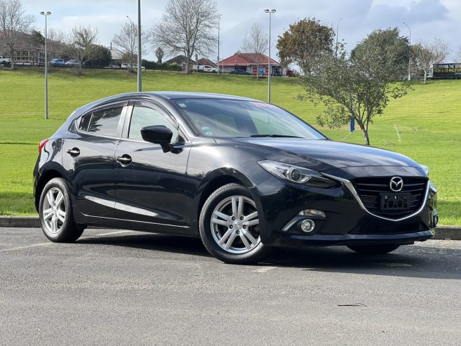 2014 Mazda Axela **PUSH START ** SPORT 20S ** ALLOYS ** BLUETOOTH ** REAR CAMERA ** ON SPECIAL ** JUST ARRIVED