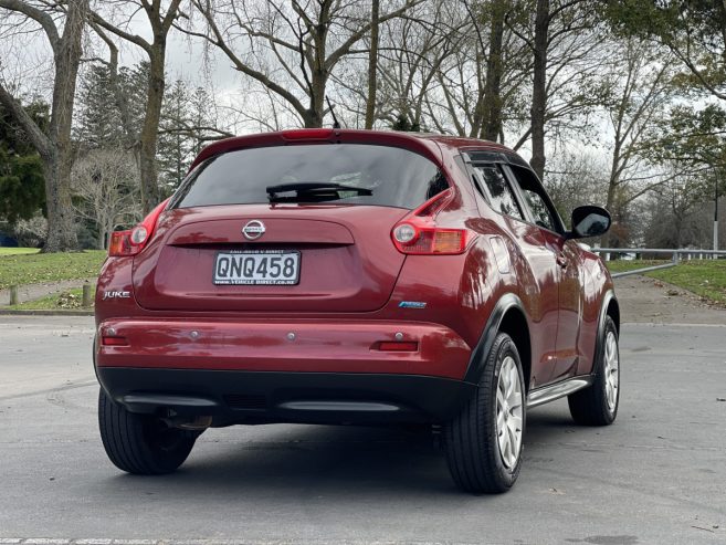 2014 Nissan Juke 15RX-Type-V, key-Less Reversing Camera, Push Start, on special**