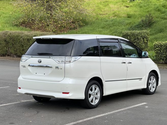 2011 Toyota Estima ** PUSH START ** HYBRID ** ALLOYS ** REVERSE CAMERA ** 4WD ** ** ON SPECIAL ** JUST ARRIVED