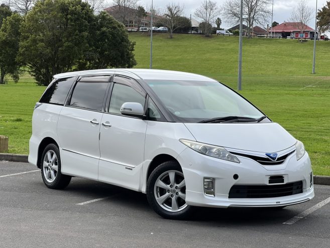 2011 Toyota Estima ** PUSH START ** HYBRID ** ALLOYS ** REVERSE CAMERA ** 4WD ** ** ON SPECIAL ** JUST ARRIVED