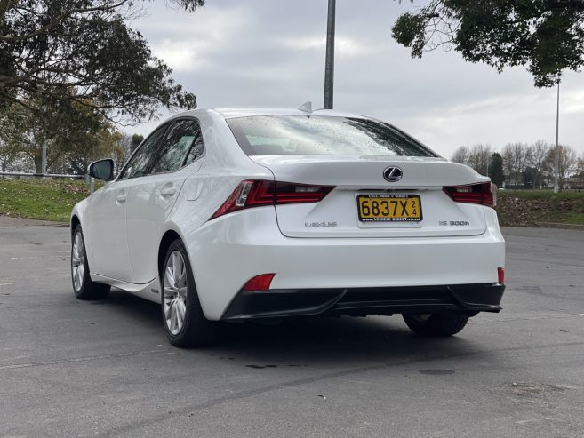 2013 Lexus IS 300h Alloys, Reversing Camera** Weekend Special Cruise Control, Electric Seats