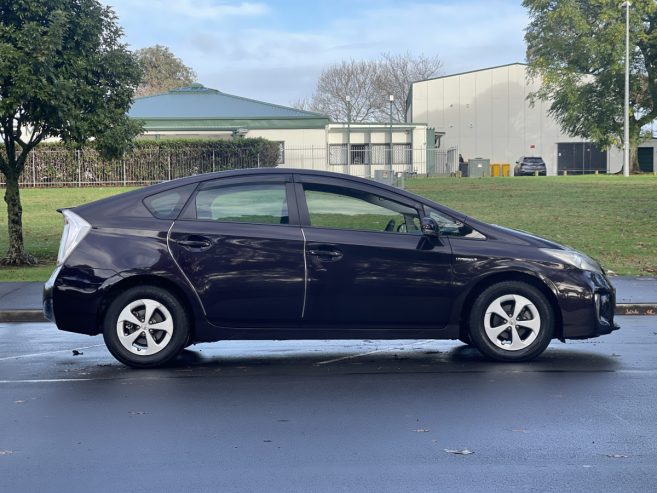 2012 Toyota Prius S-Package, Key-Less, On Special** Reversing Camera, Push Start, Black Interior**